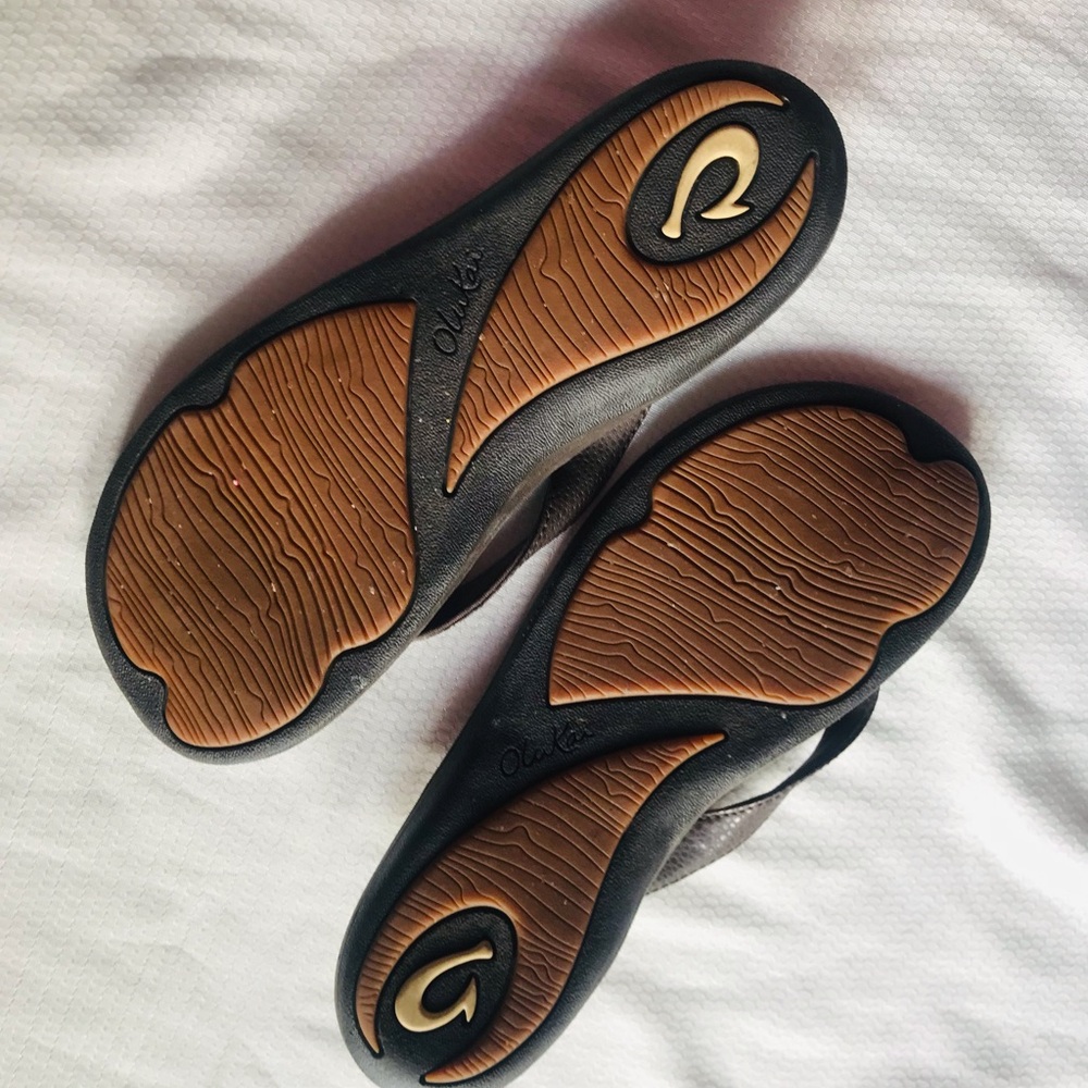 Olukai brown Flip Flops - Picture 9 of 9